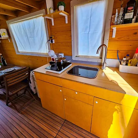 Filipp's House Boat Alghero